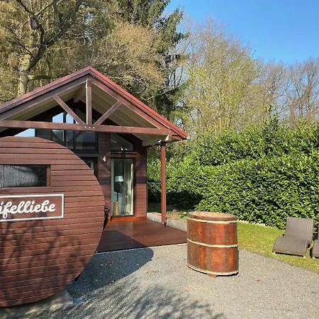 Horská chata Eifelliebe With Private Sauna, Fireplace And Pure Nature *
